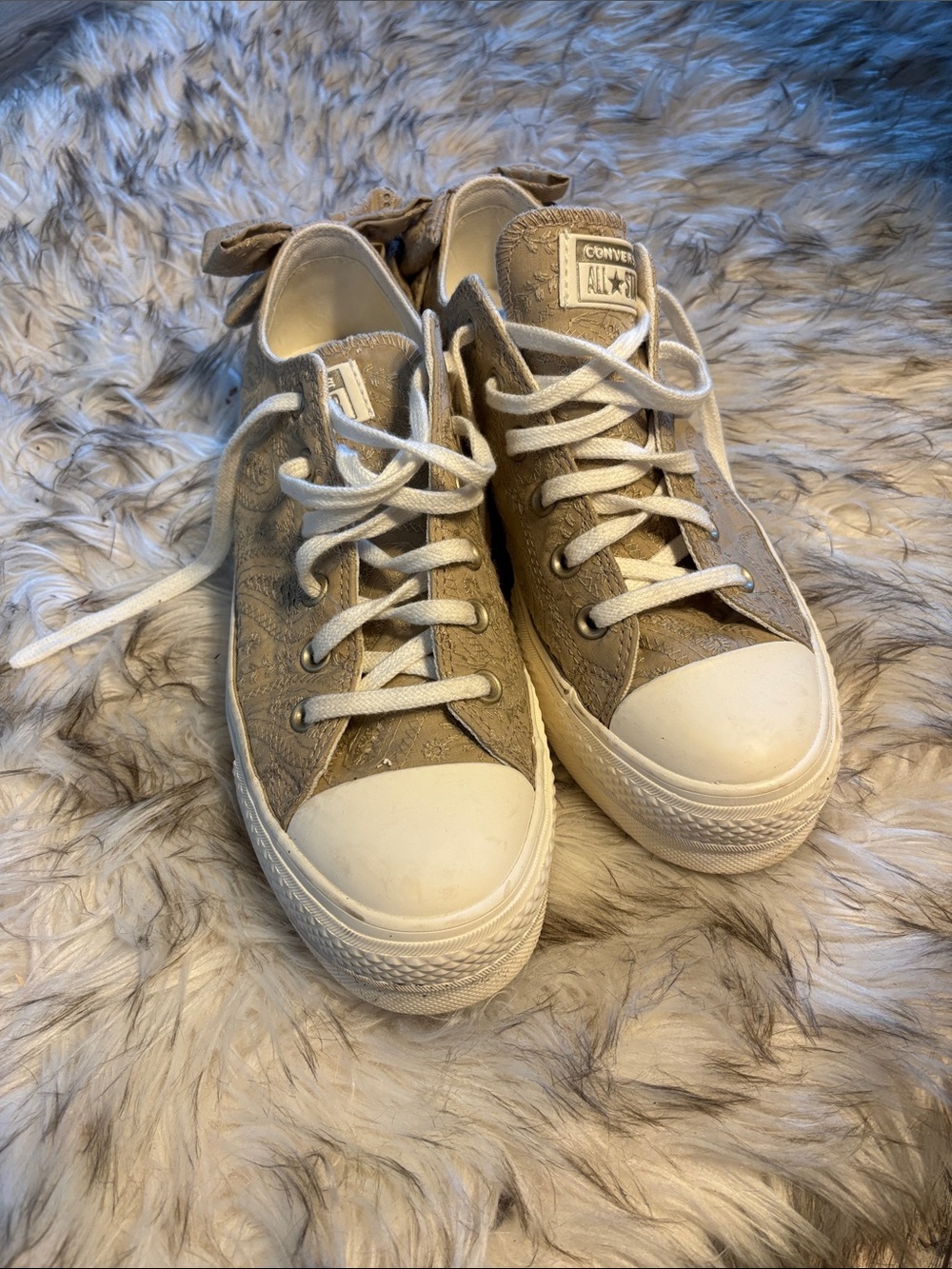 Converse Beige Lace-Up Low-Top Sneakers with Embroidery and Bows